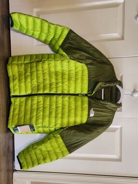 The North Face Mens Terra Peak Jacket Meadow Grass Green Puffer Jacket